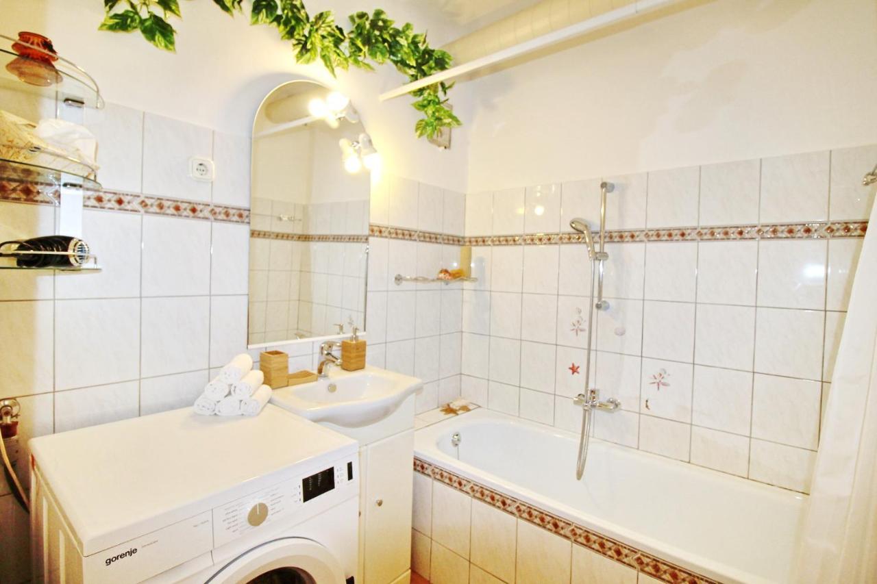 Cosy Castle Apartment Budapest Luaran gambar
