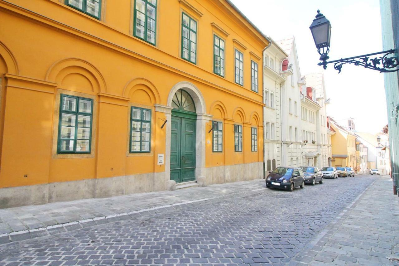 Cosy Castle Apartment Budapest Luaran gambar